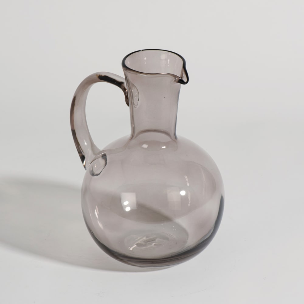 Runder grauer Glaskrug, 1,95 l - Maisons Du Monde