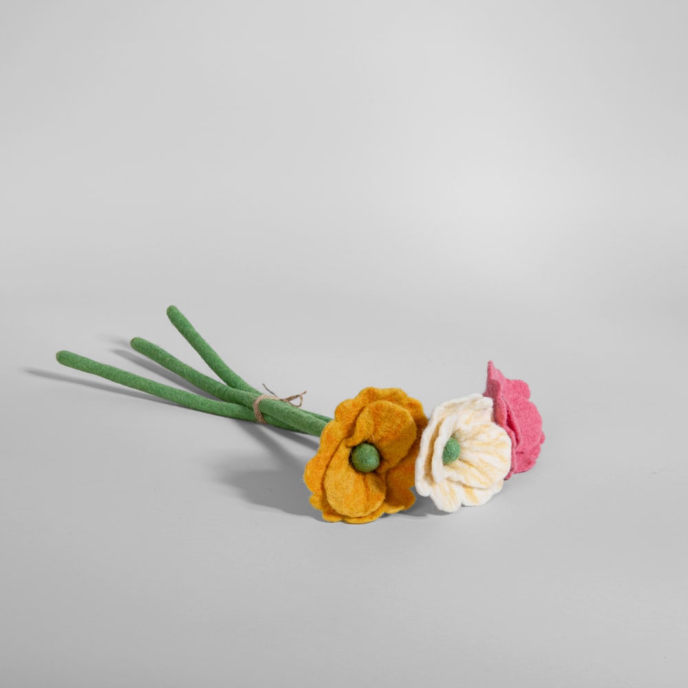 Bouquet de fleurs en laine bouillie multicolore