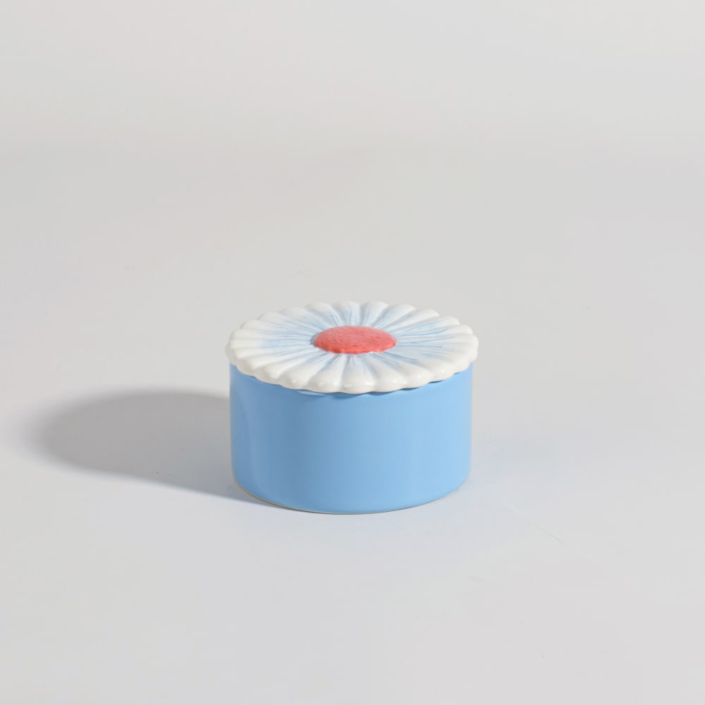 Caja decorativa con forma de flor