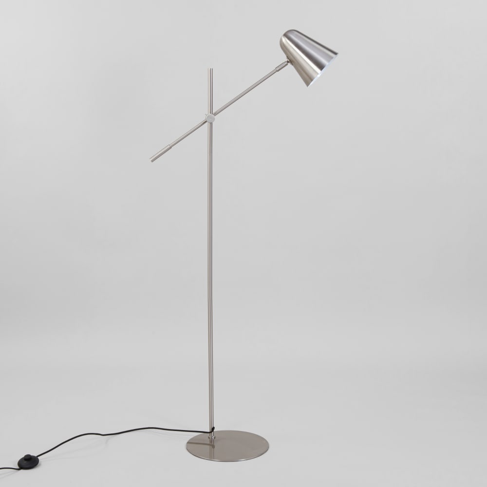 Lampadaire en acier argenté, H144 cm — vue 3