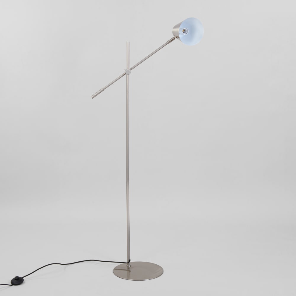 Lampadaire en acier argenté, H144 cm — vue 4