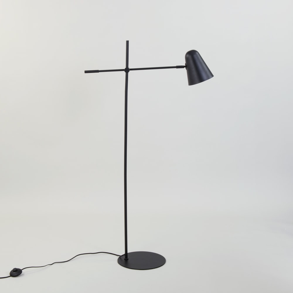 Lampadaire en acier noir, H144 cm