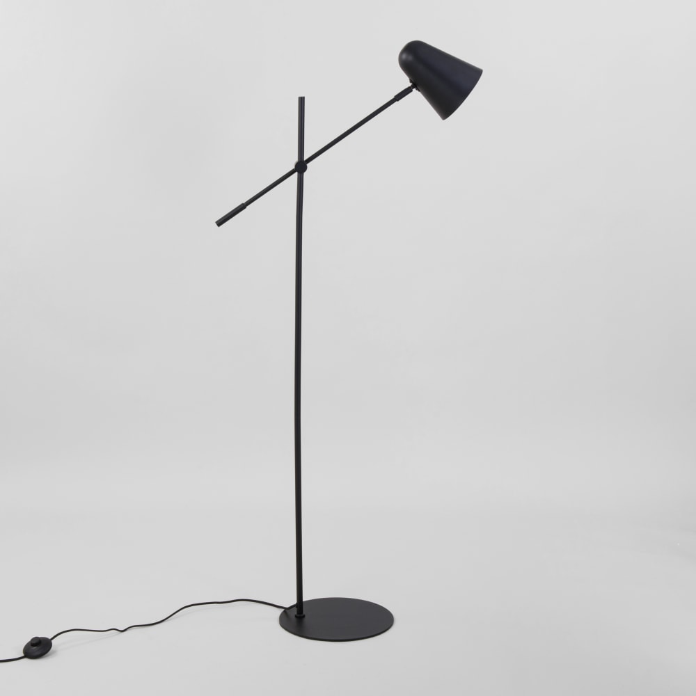 Lampadaire en acier noir, H144 cm — vue 3