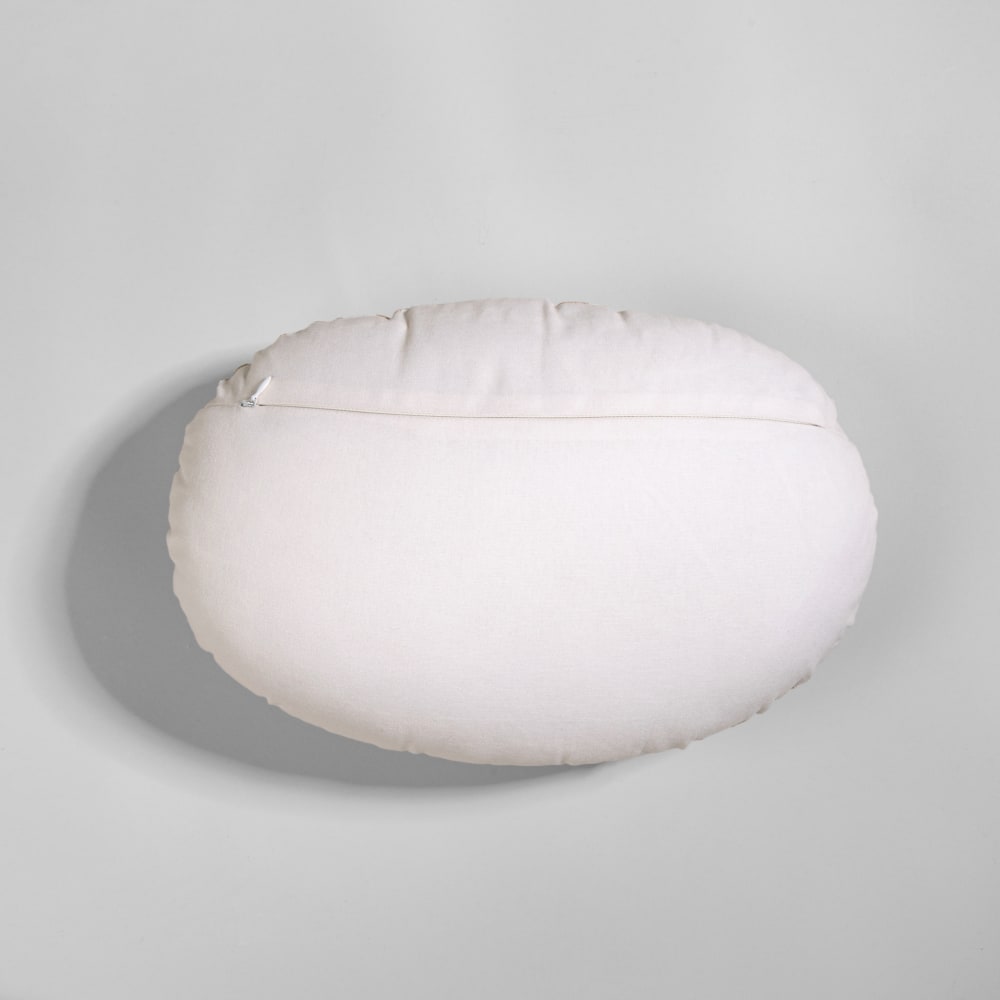 Coussin rond en coton biologique écru motifs fleurs verts et bleus, 45x33 cm — vue 3