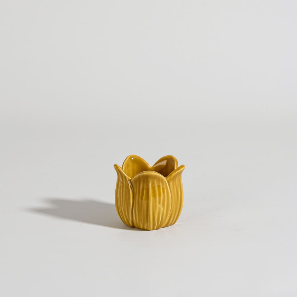 Bougeoir tulipe en céramique jaune, H7 cm