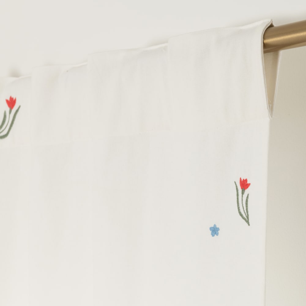 Rideau à pattes cachées en coton recyclé blanc motifs floraux multicolores, 140x250 cm (vendu à l'unité) — vue 3