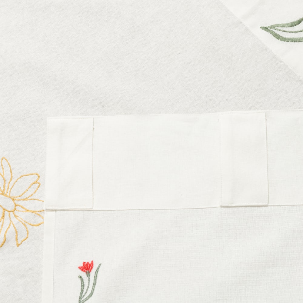 Rideau à pattes cachées en coton recyclé blanc motifs floraux multicolores, 140x250 cm (vendu à l'unité) — vue 4