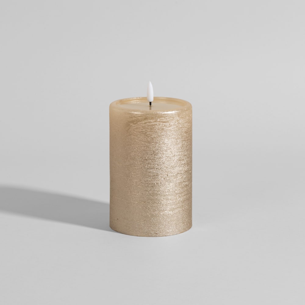 LED-Kerze aus goldfarbenem Wachs, 10 x 15 cm - Maisons Du Monde