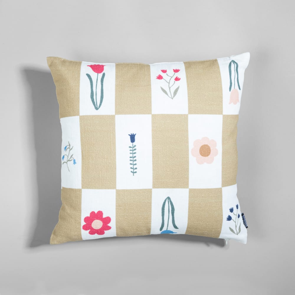Housse de coussin en coton ocre et écru motifs fleurs multicolores, 40x40 cm