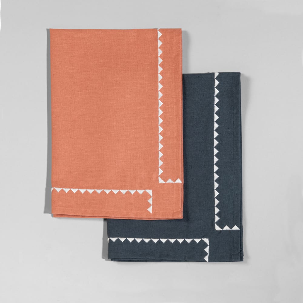 Torchons en coton, lin et broderie blanche, 50x70 cm (x2)