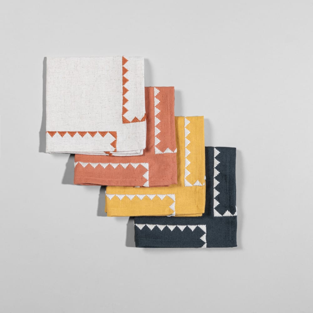Serviettes en coton, lin et broderie blanche, 30x30 cm (x4)