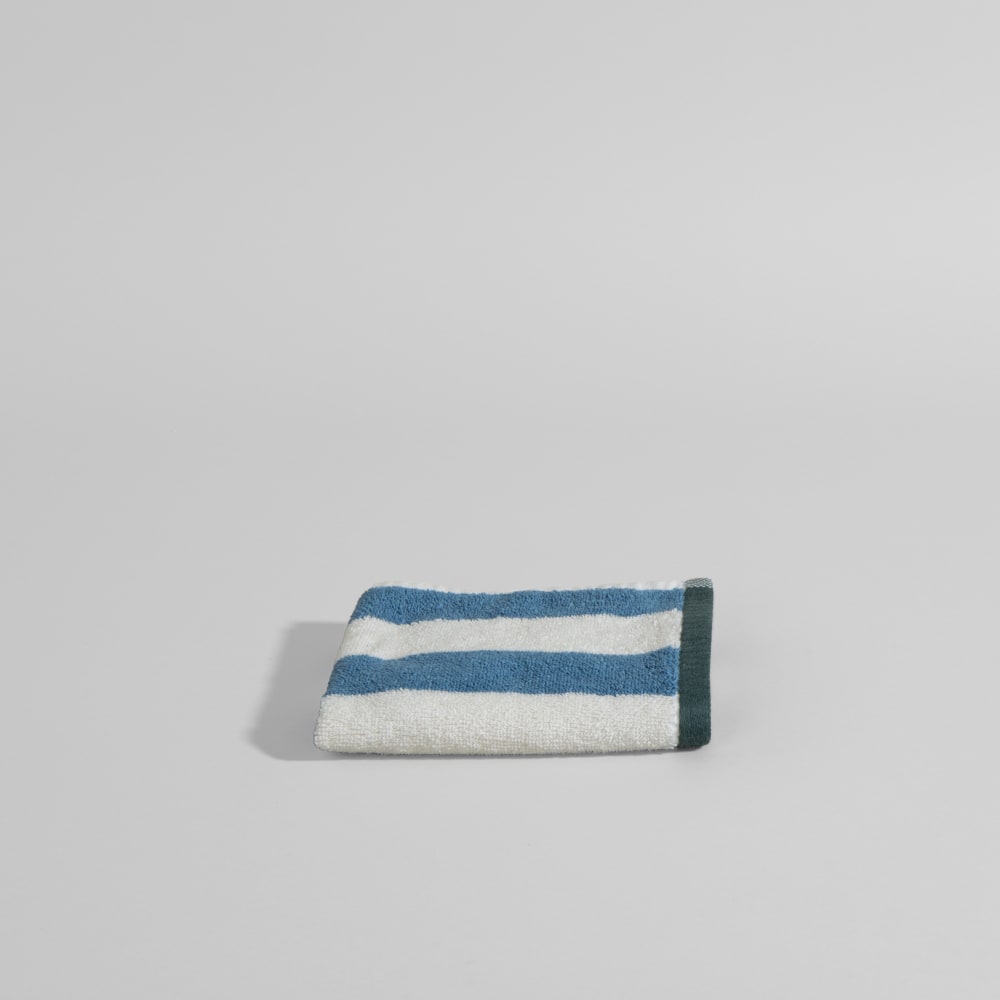 Essuie-mains en coton biologique motif à rayures blanc, bleu et vert, 30x50 cm