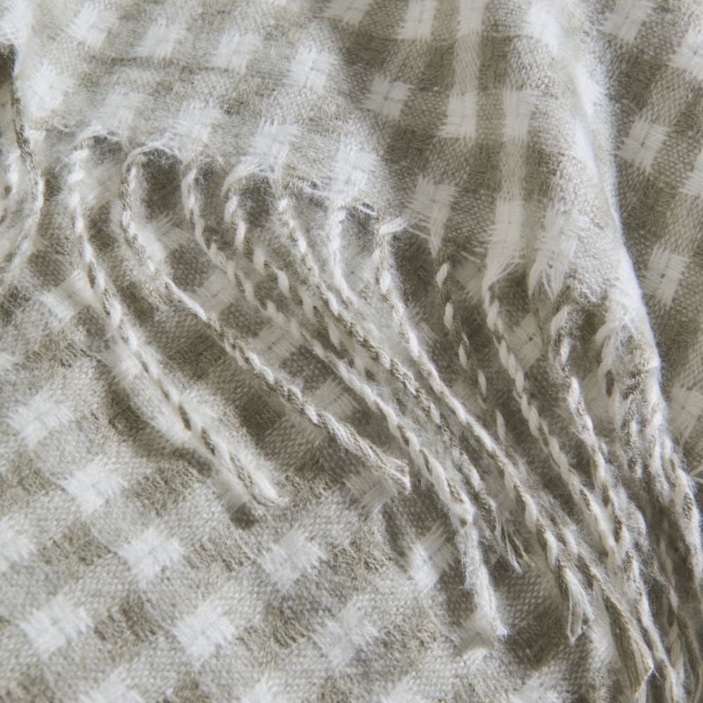 Plaid motif vichy vert et blanc à franges, 130x170 cm — vue 3