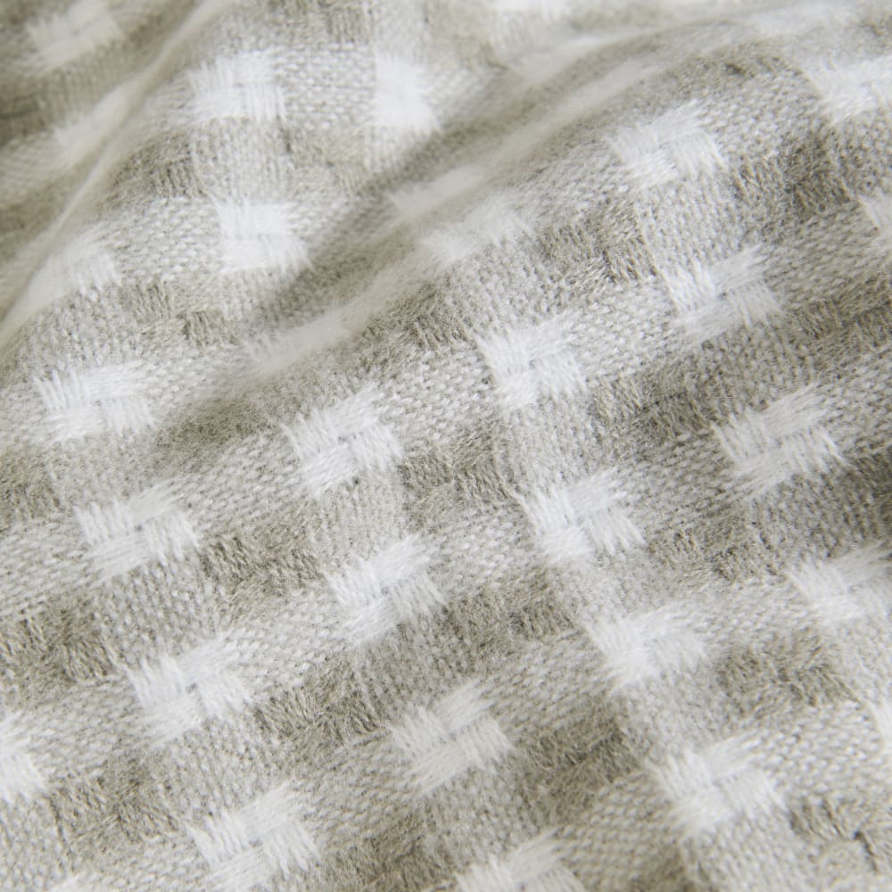 Plaid motif vichy vert et blanc à franges, 130x170 cm — vue 4