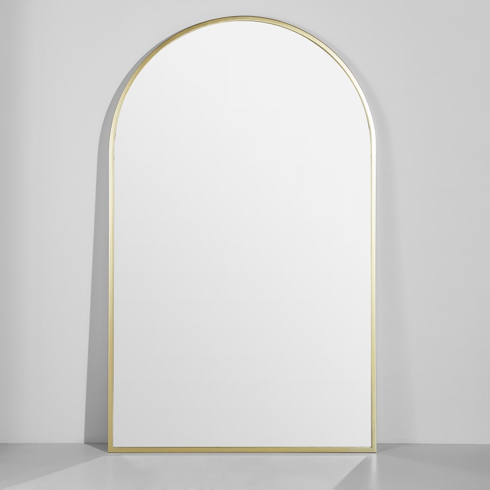 Grand miroir arche en acier doré, 110x180 cm — vue 3