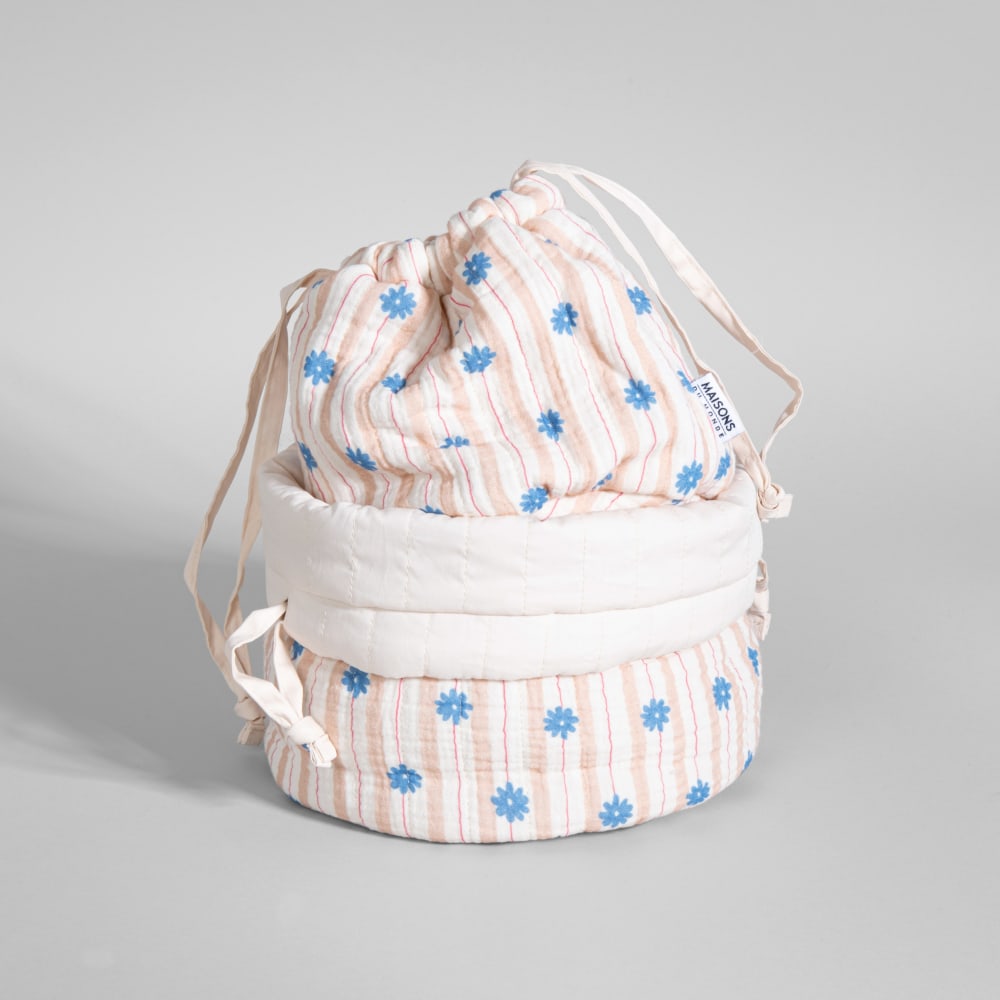 Paniers de rangement en gaze de coton imprimés écrus, roses et bleus (x2)
