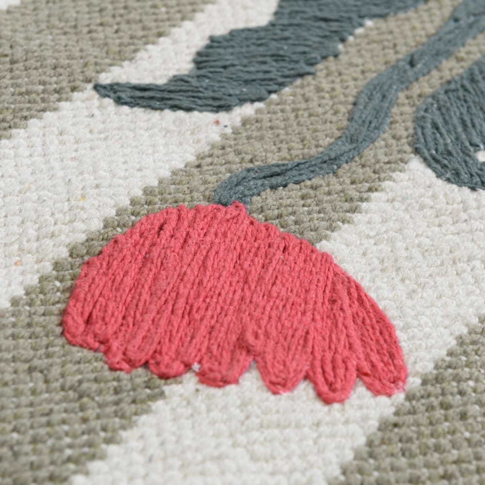 Tapis en coton recyclé à rayures et broderies, 60x120 cm — vue 4
