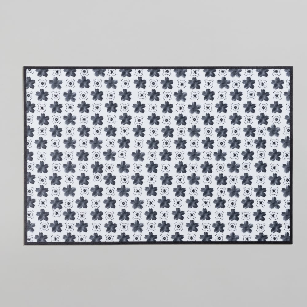 Set de table blanc motifs fleurs noires, 45x30 cm