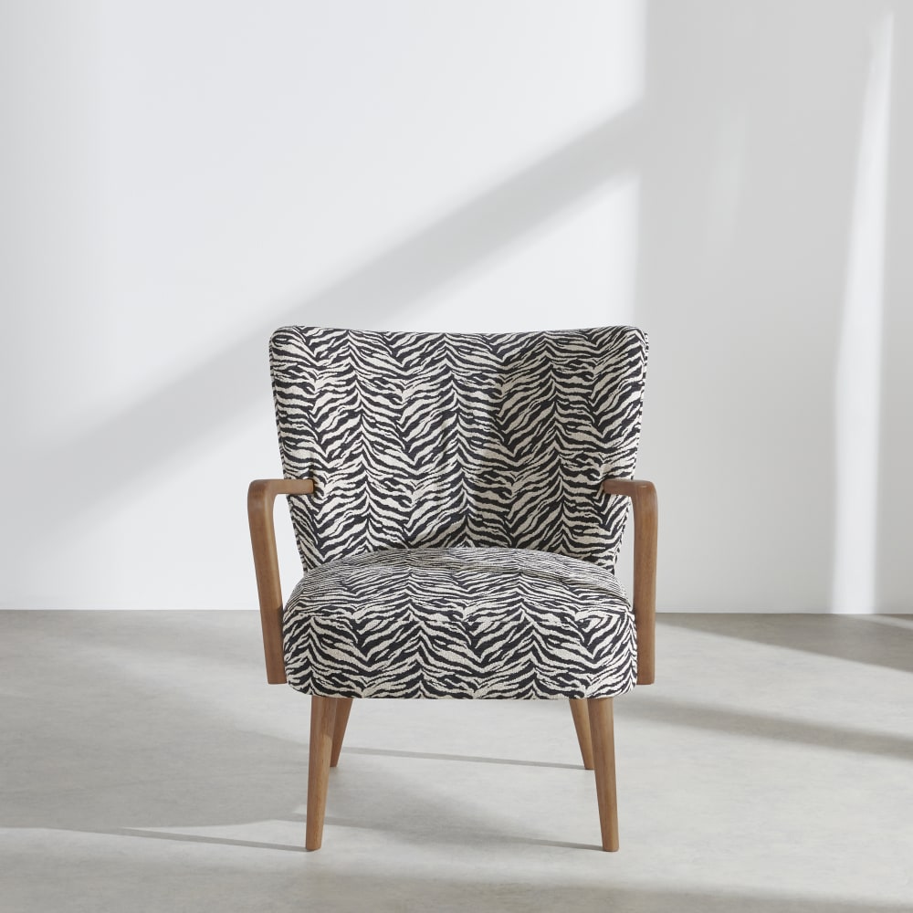 Fauteuil noir et blanc et pieds en bois d'hévéa massif — vue 3