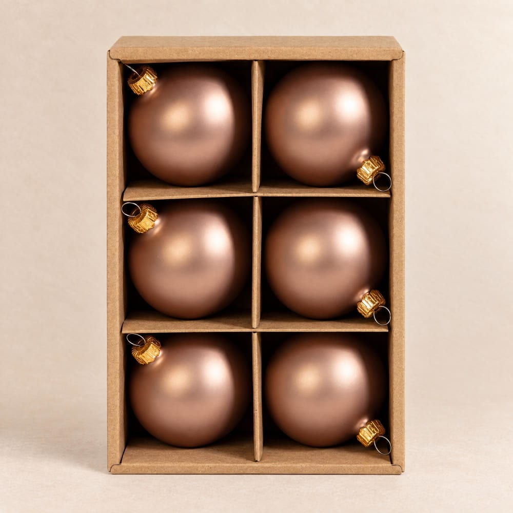 Boîte de 6 boules de Noël en verre marron Boîte de 6 boules de Noël en verre marron