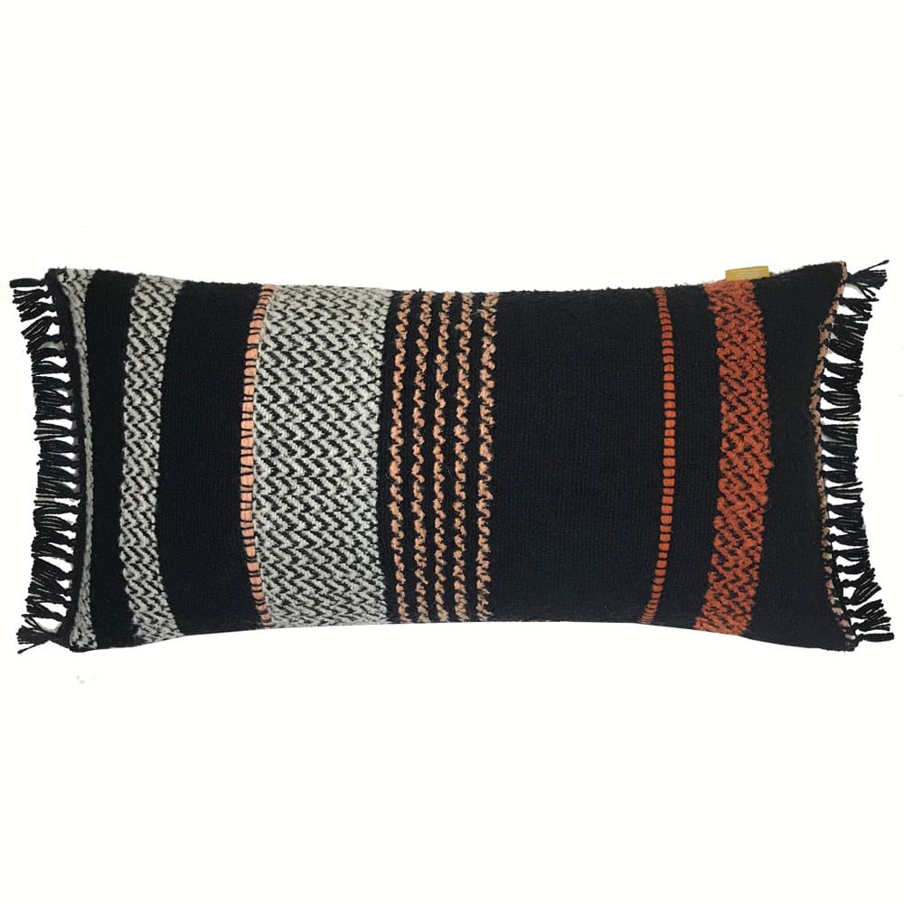 Cojín negro multicolor acrílico y lana 37x70