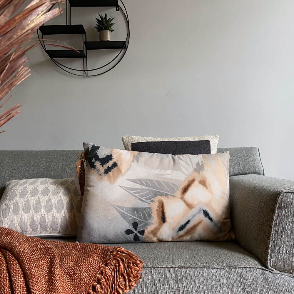 Coussin fleur rose pêche 40x70 - Maisons du Monde