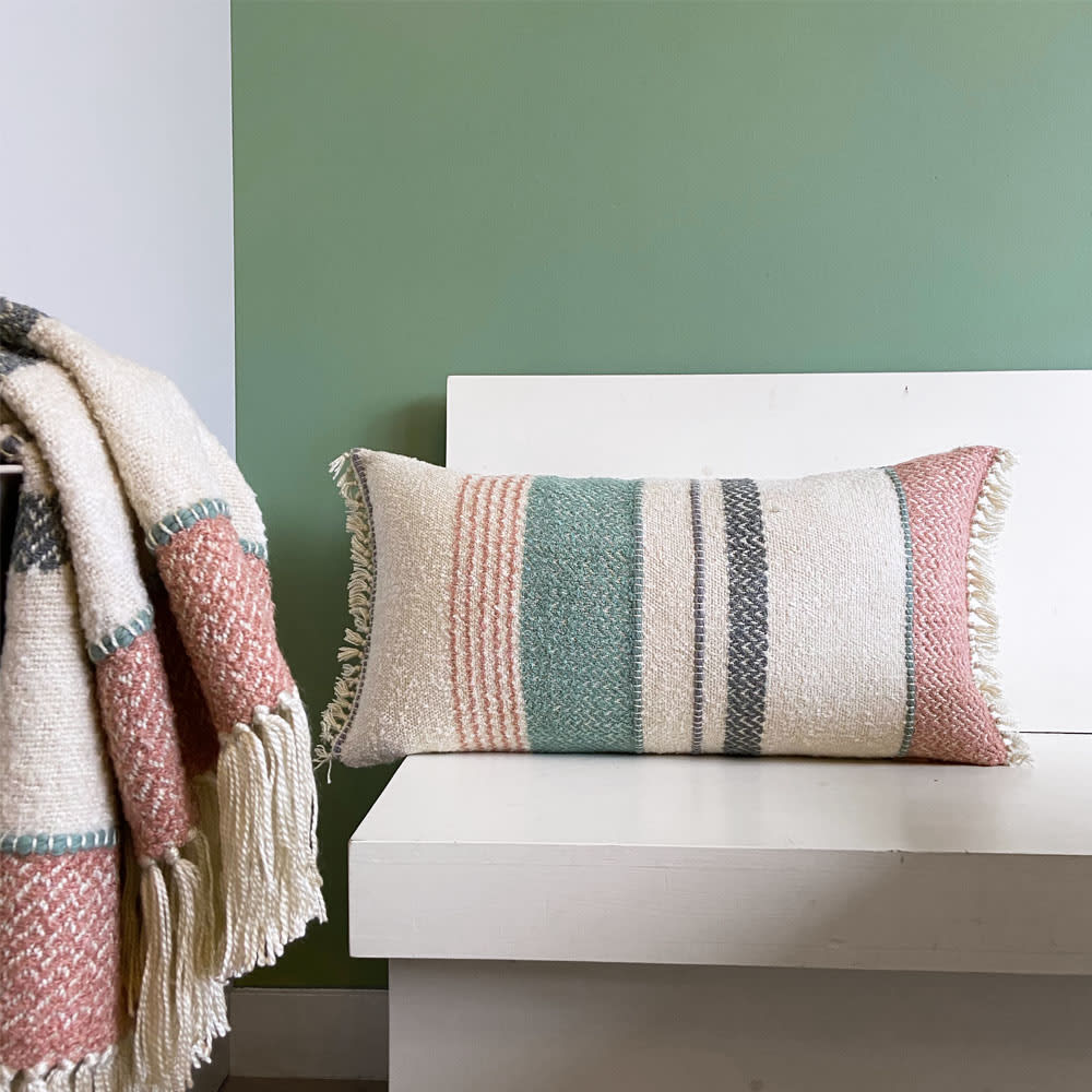 Coussin multicolore vert pastel 37x70 - Maisons du Monde