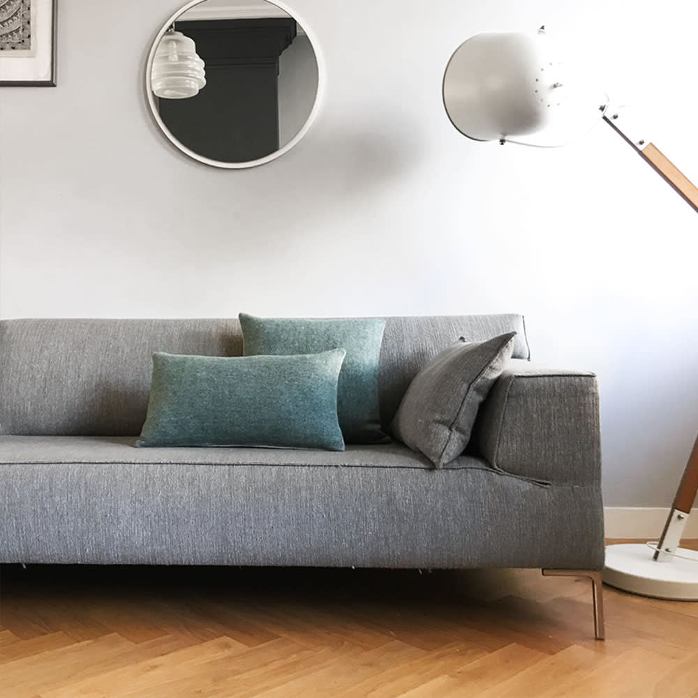 Cojín cuadrado doble cara verde suave de lana 50x50 - Maisons du Monde
