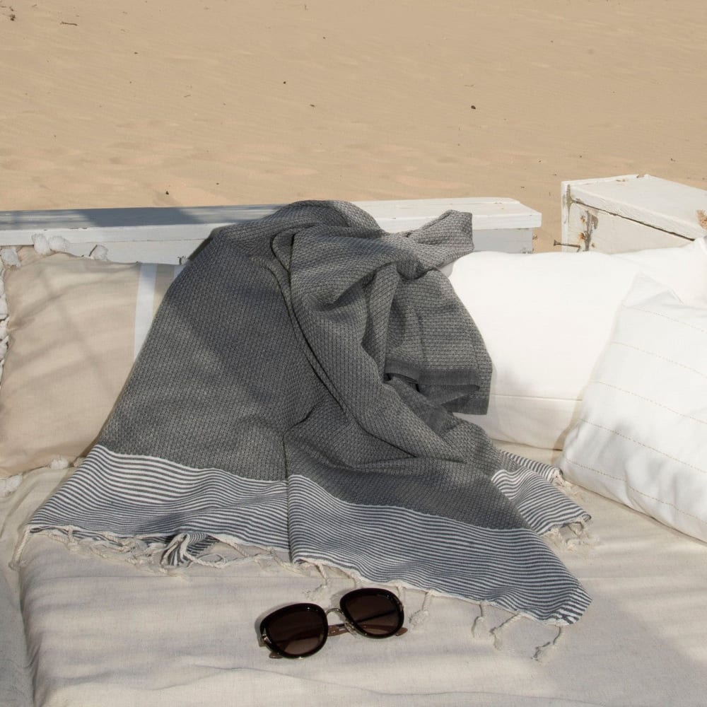 Fouta nid d'abeille coton 100x200 gris moyen - Maisons du Monde
