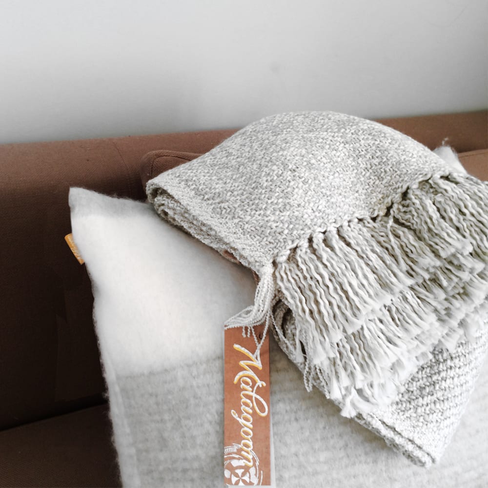 Plaid tissé gris clair 125x150