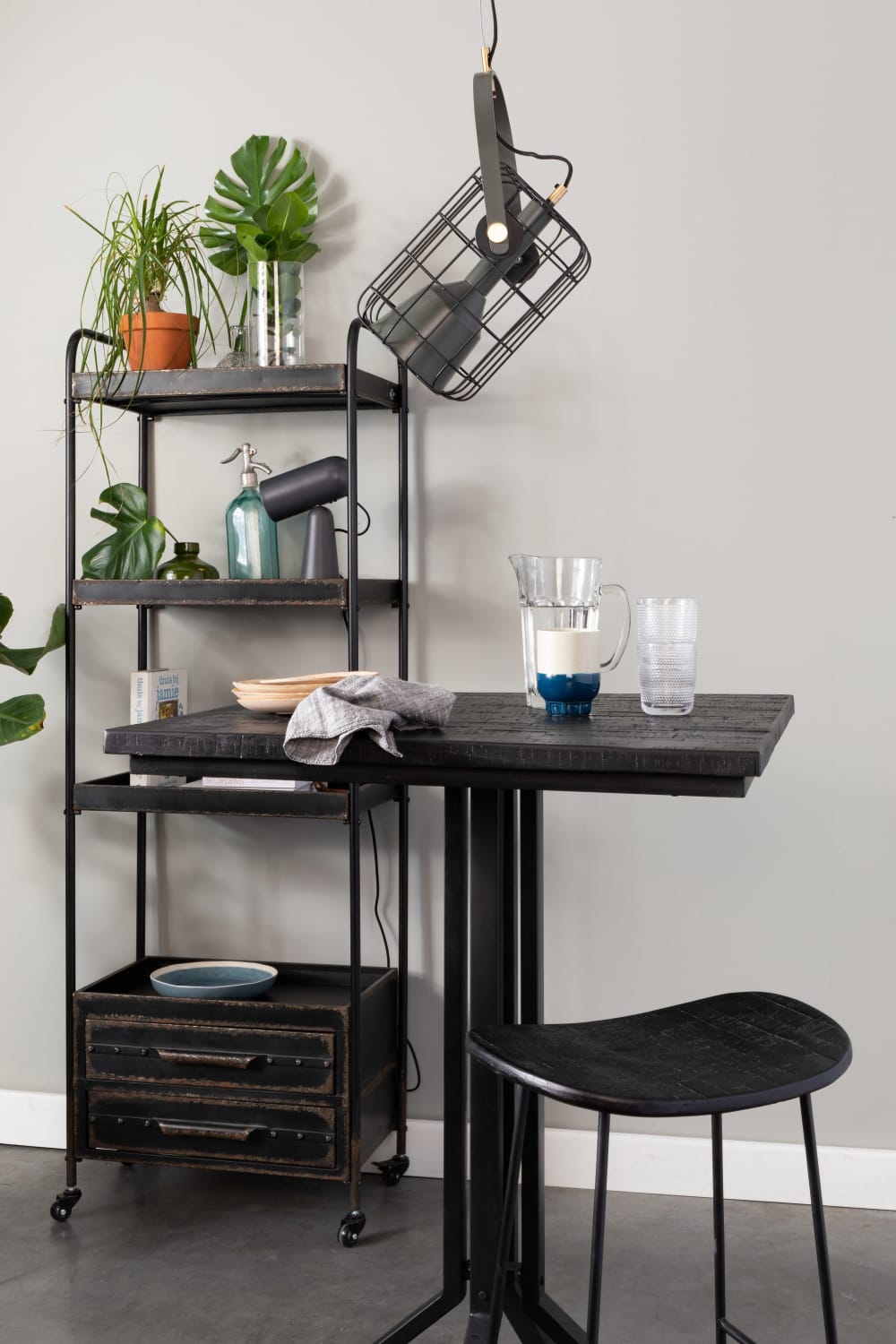 Tabouret de bar bois noir