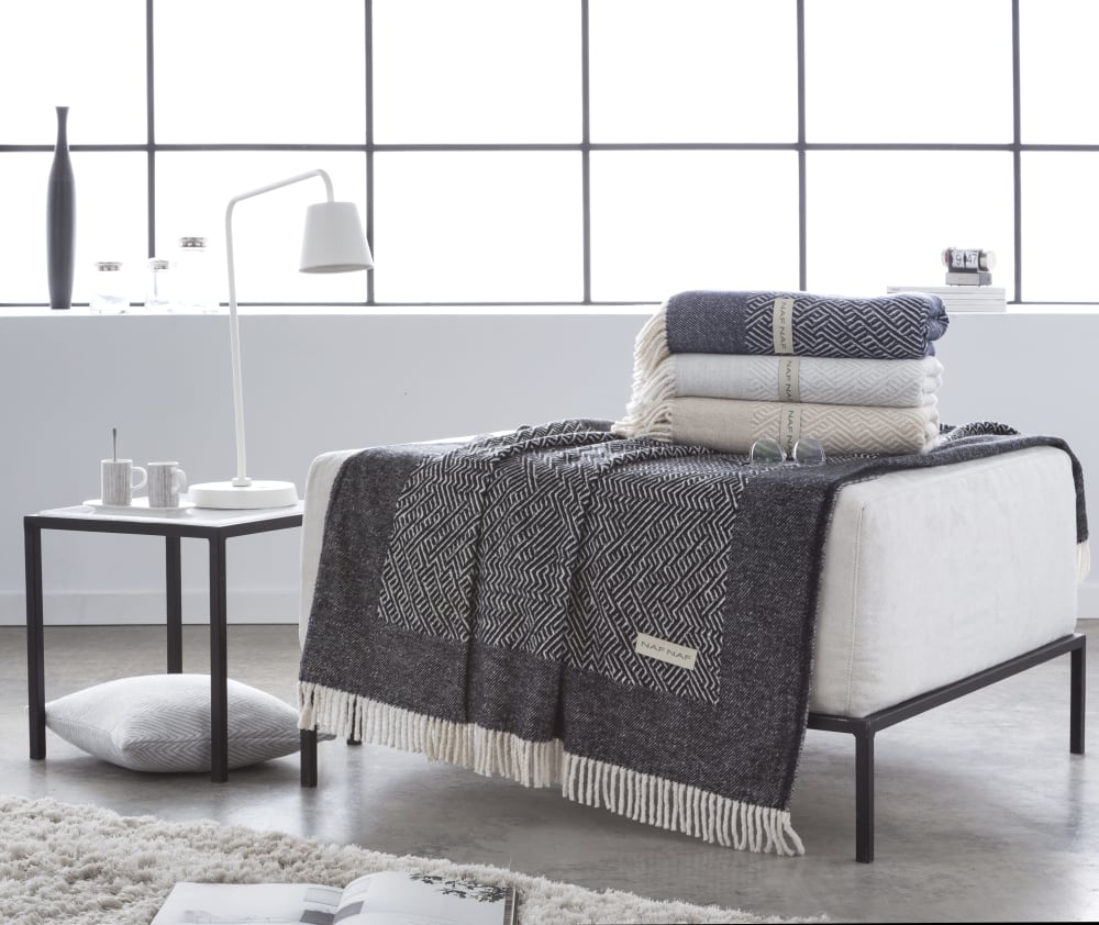 Plaid en coton noir 130x170 - Maisons du Monde