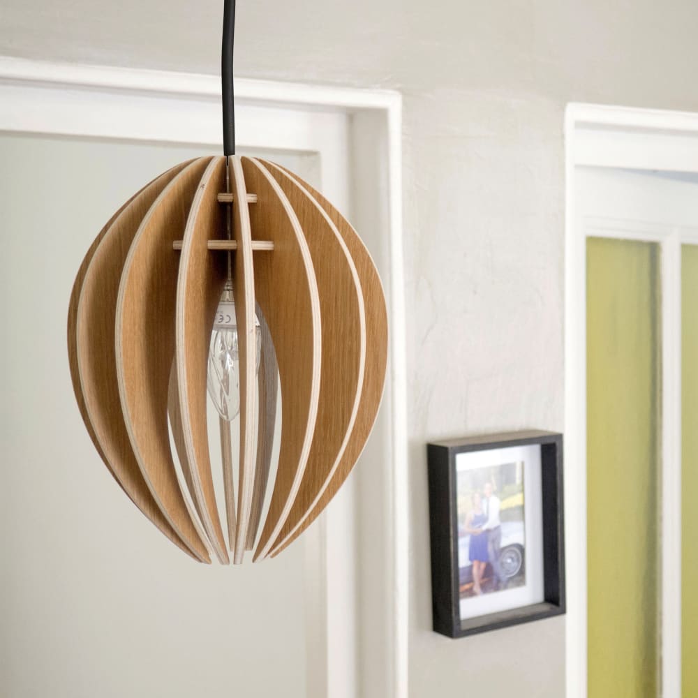 Lampe suspension bois et béton chêne naturel cordon noir — vue 4