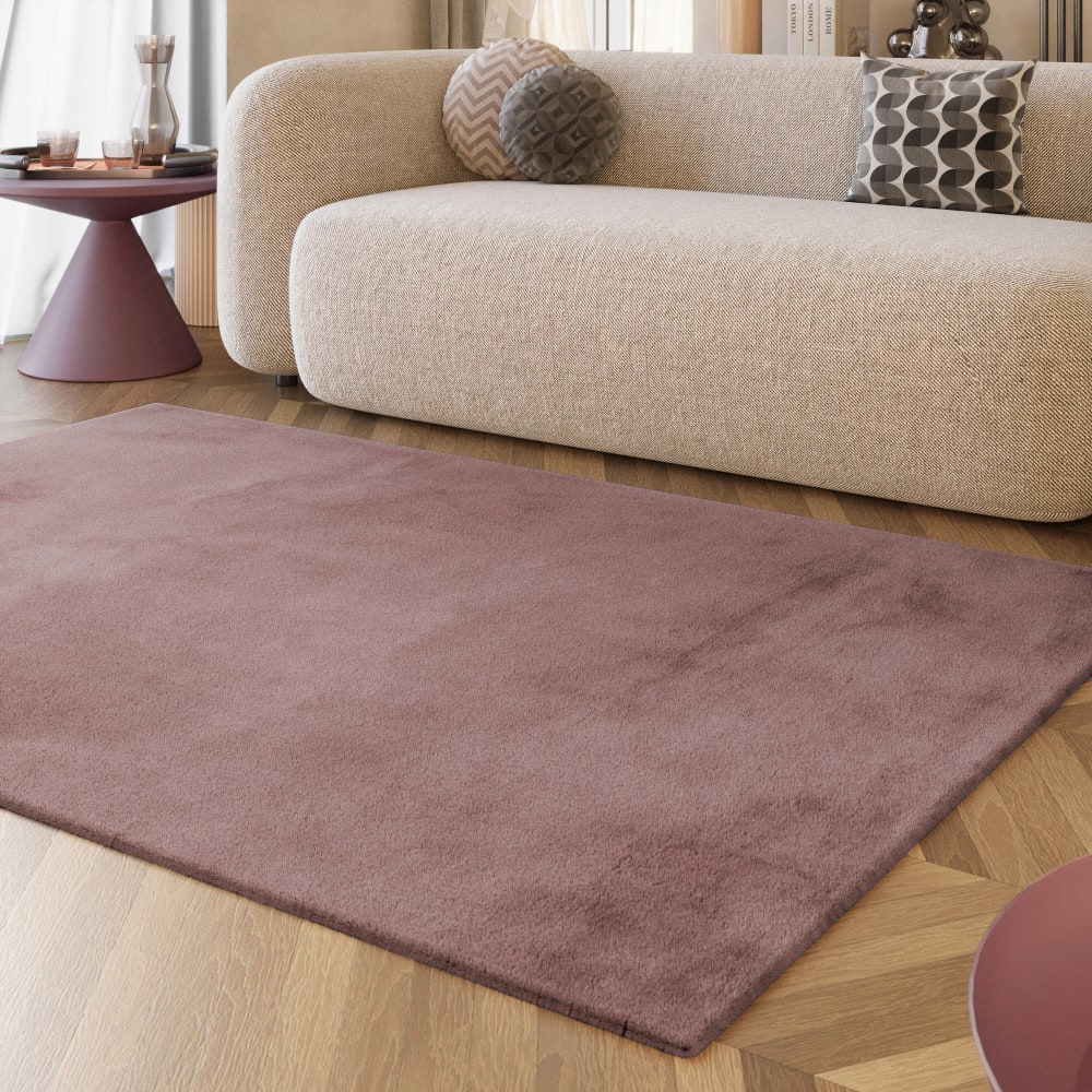Tapis imitation fourrure lapin doux tufté rose pour salon 160x230