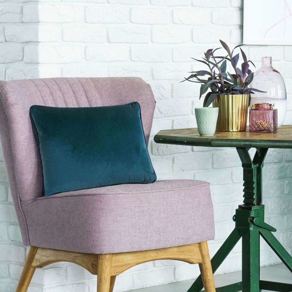 Coussin en velours bleu intense 60x40