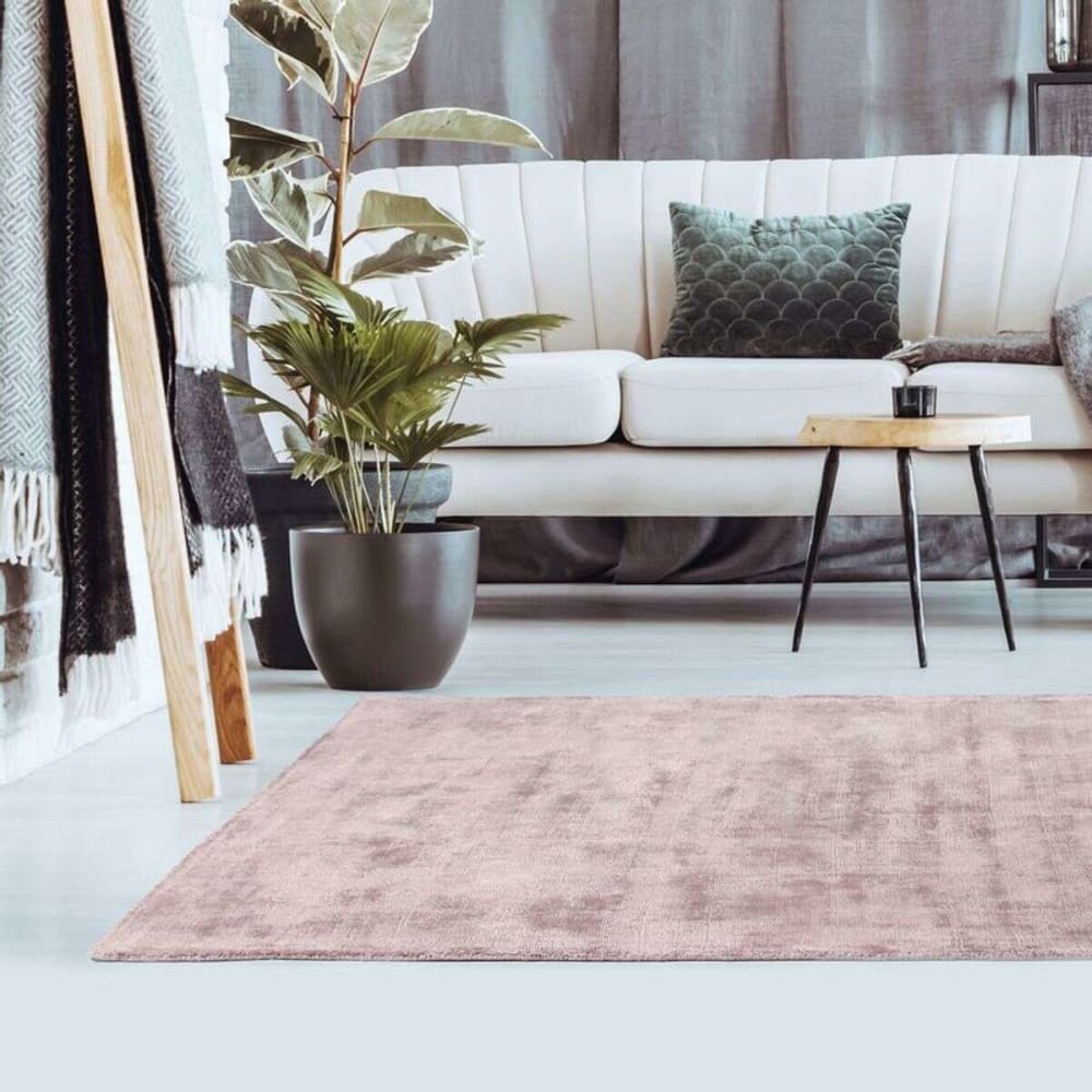 Tapis en viscose effet soyeux rose poudré 120x170 — vue 3