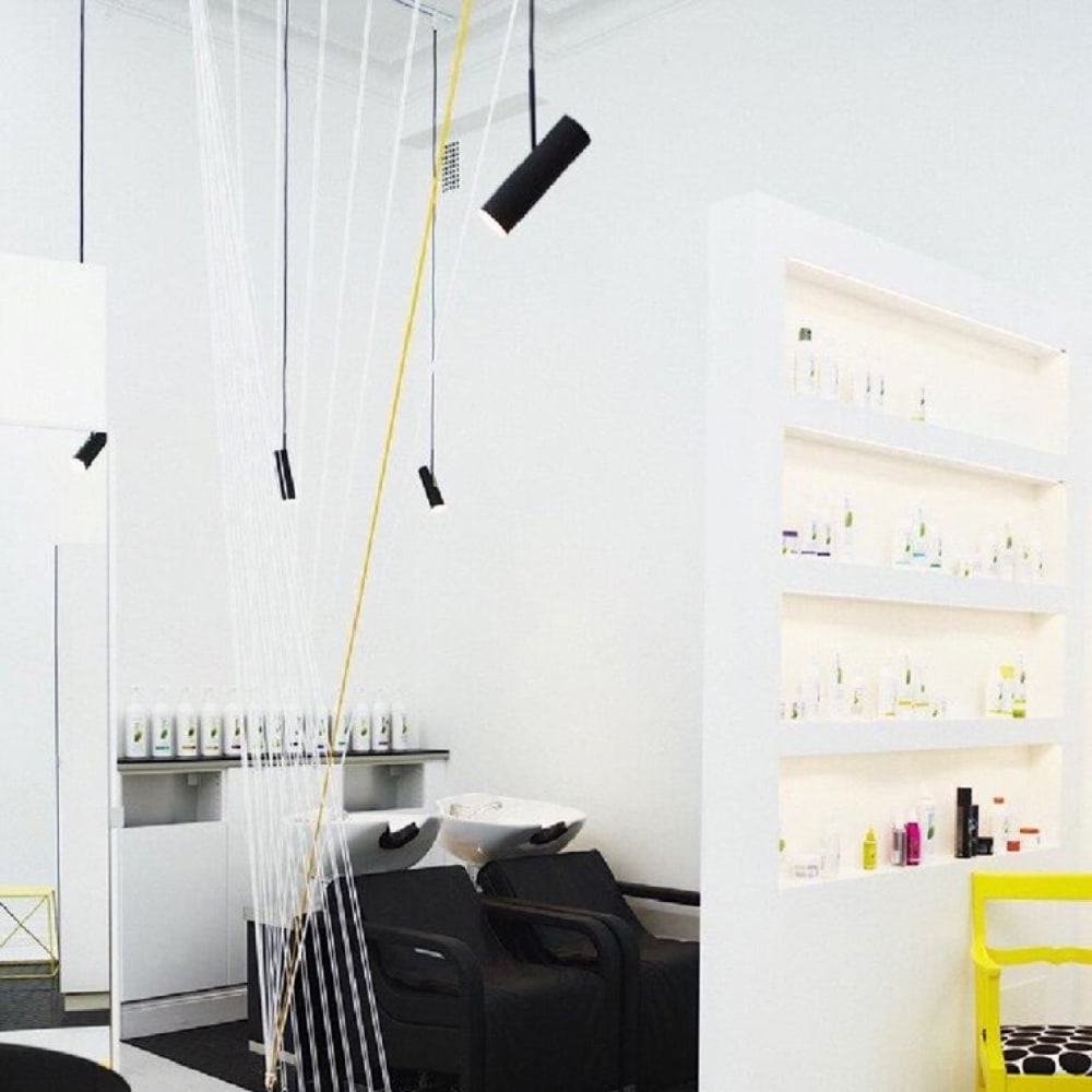 Höhenverstellbare schwarze minimalistische Deckenlampe - Maisons