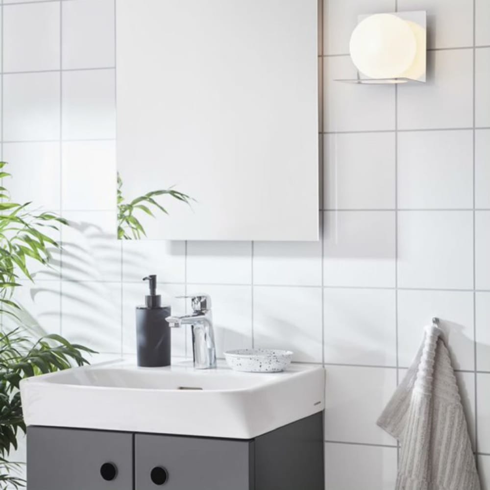 Applique de salle de bain métal argent/verre dépoli D12cm - Maisons du Monde