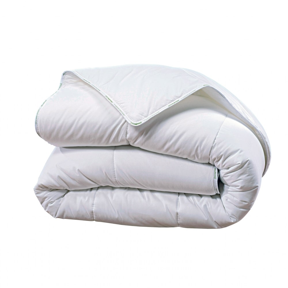 Couette synthétique chaude blanc 200x200 Couette synthétique chaude blanc 200x200