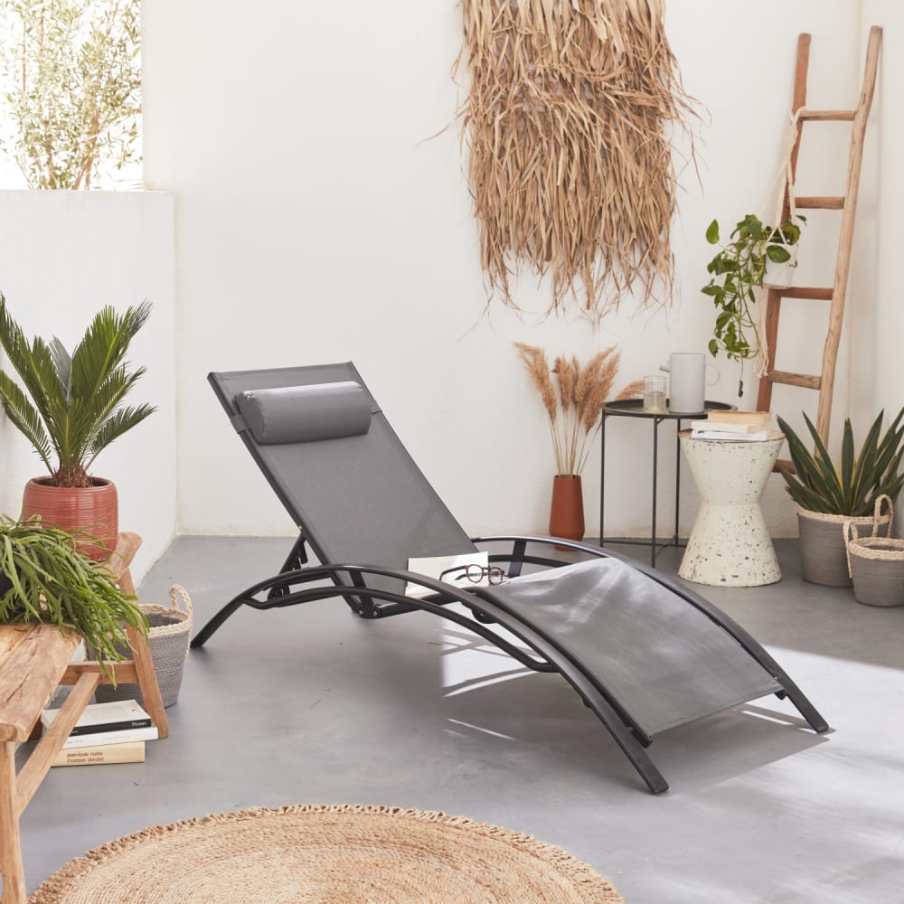 Lot de 2 bains de soleil en aluminium et textilène anthracite - Maisons du Monde