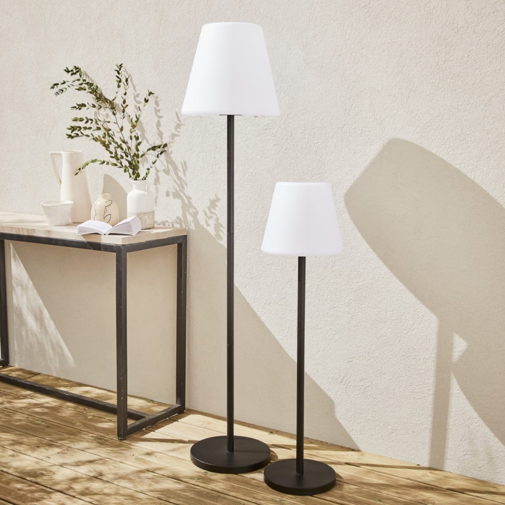 sweeek LED Stehlampe Außenbeleuchtung 150cm Solarbetrieben Weiß Pvc - Polyvinlychlorid