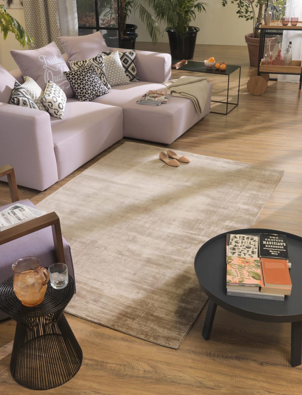 Handgewebter Teppich aus Viskose - Beige - 140x200 cm - Maisons