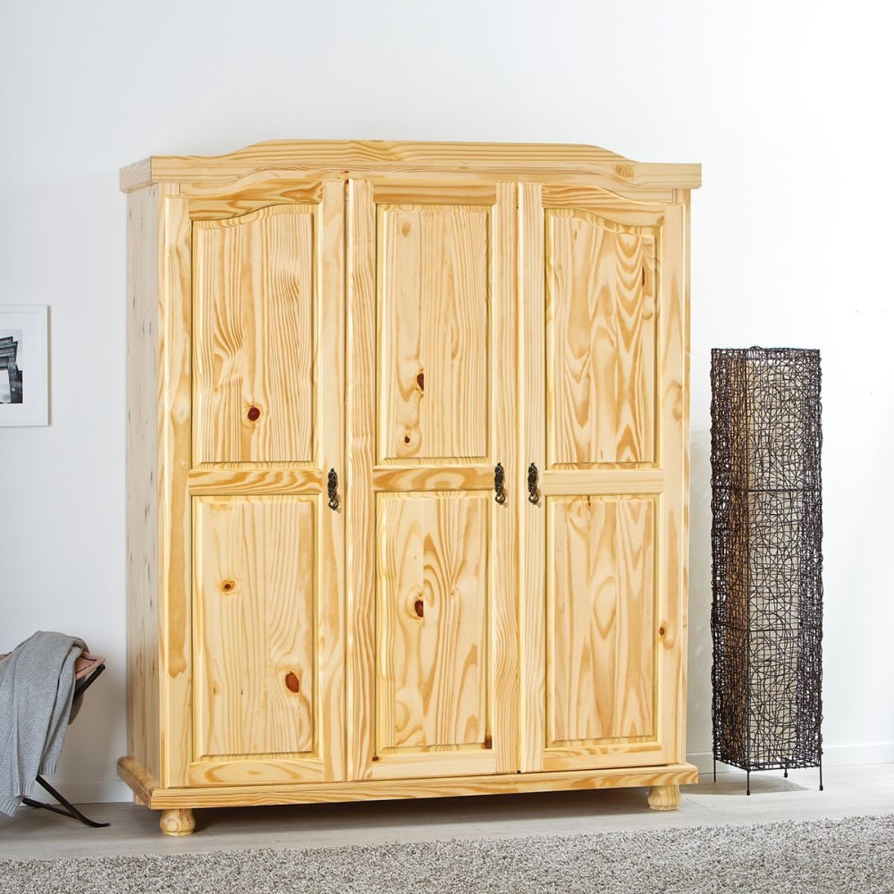 Armoire 3 portes en pin massif - Maisons du Monde