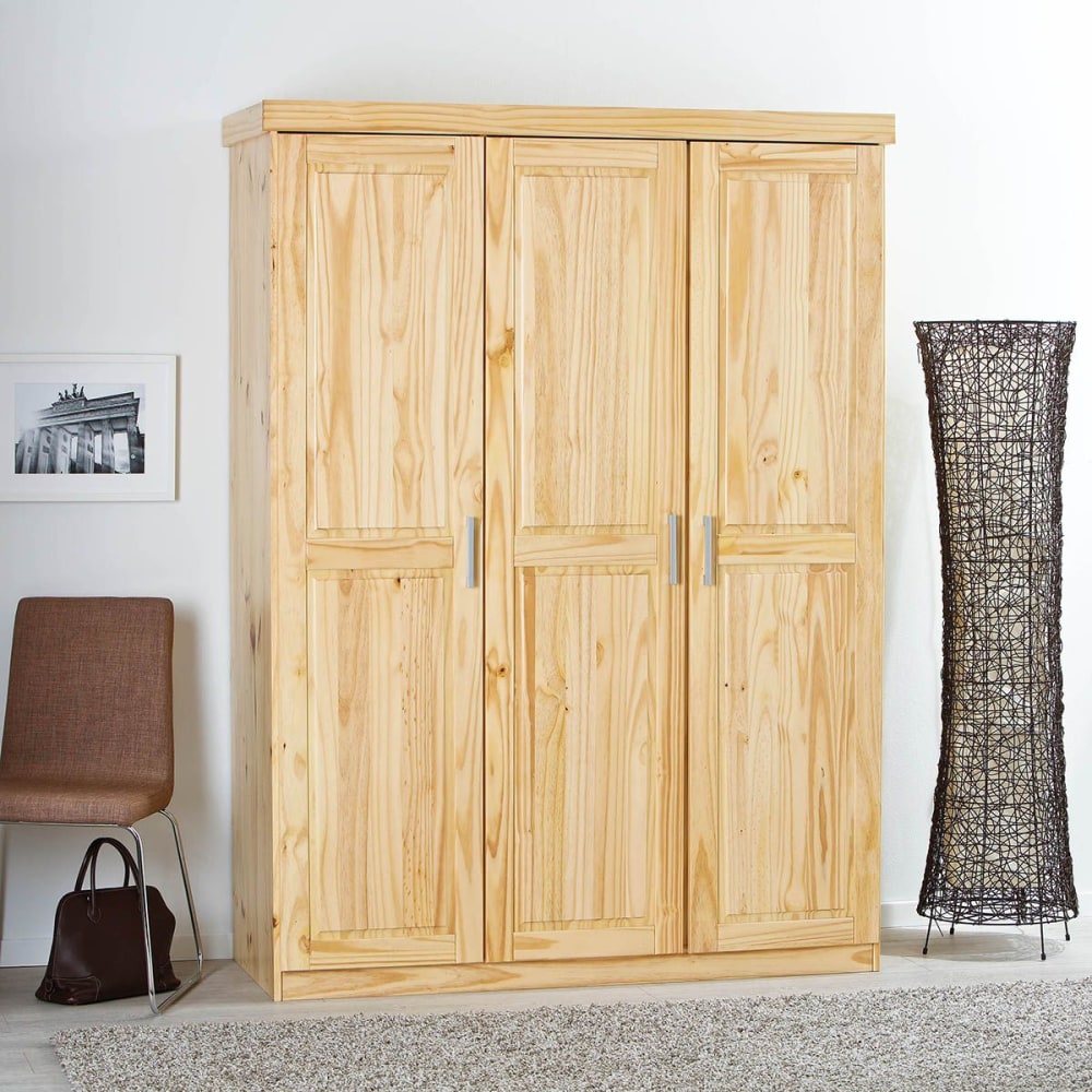 Armoire 3 portes en pin massif - Maisons du Monde