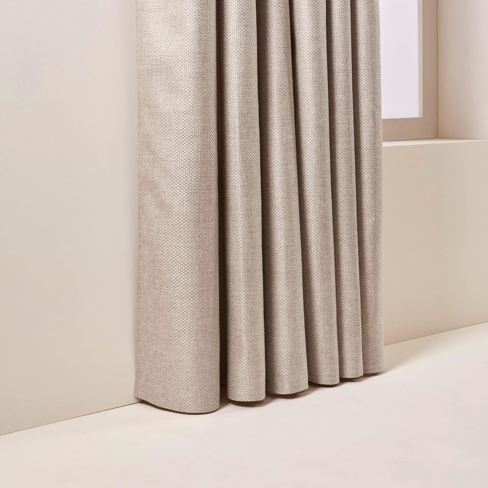 Rideau tissage toile à l'effet satiné beige 145x277 cm - Maisons du Monde