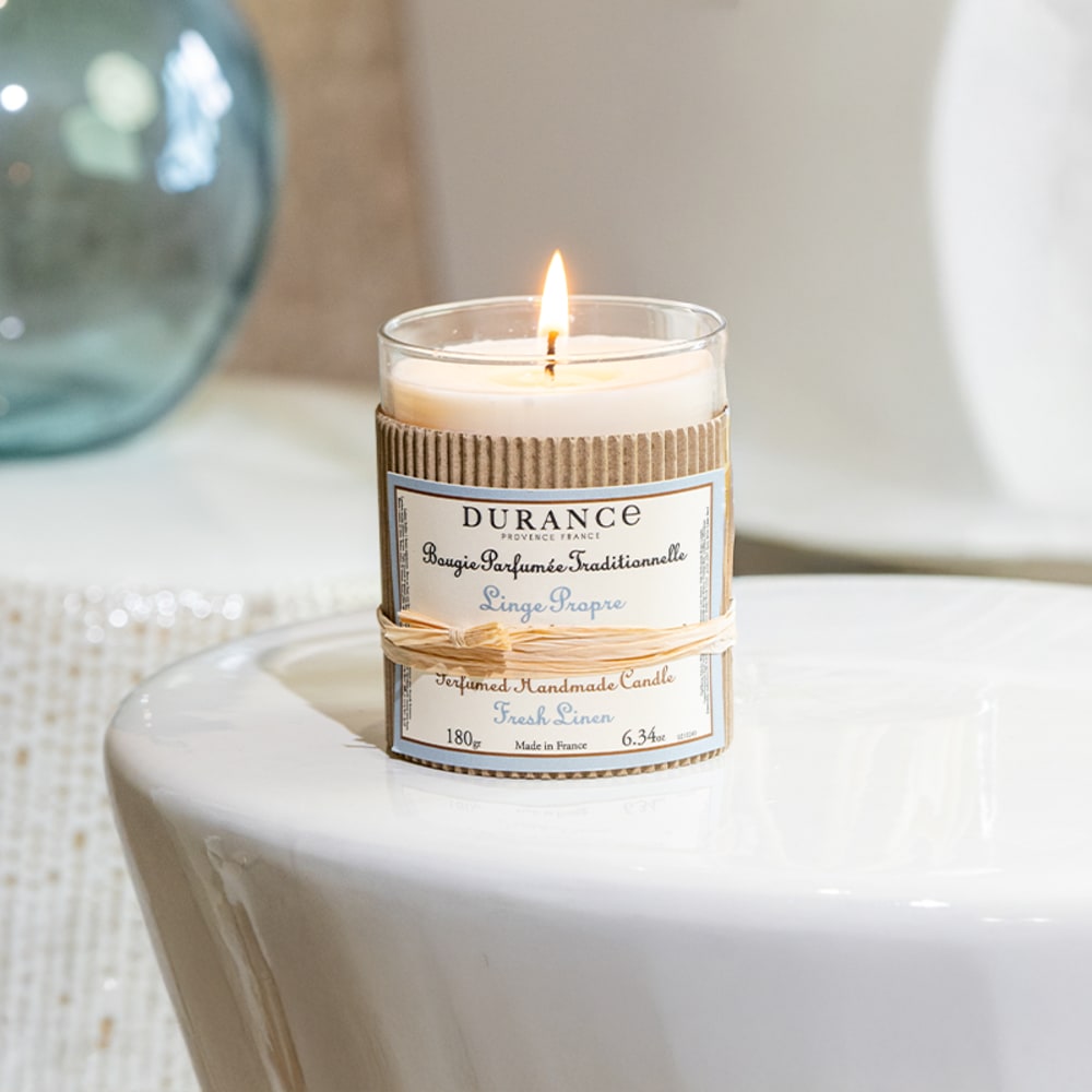 Bougie parfumée linge propre - Maisons du Monde