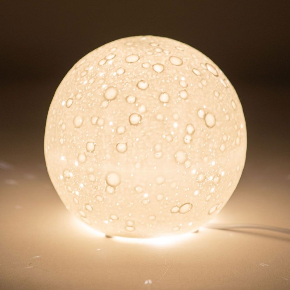 Lampe à poser lune de porcelaine - Maisons du Monde