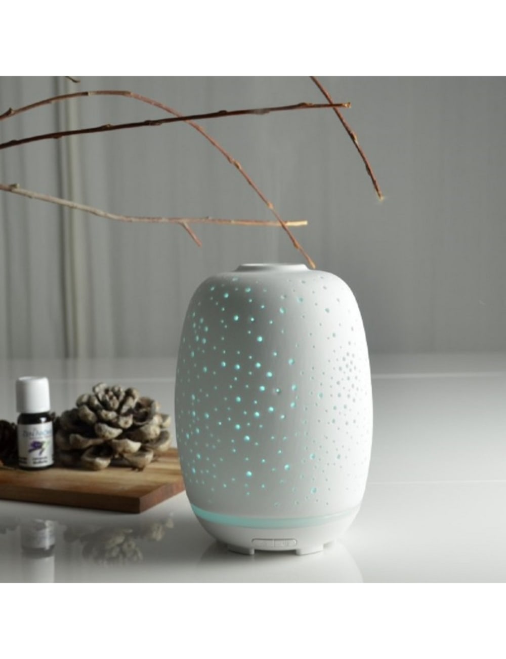 Diffuseur d'huile essentielle en céramique laqué blanc etoilée - h16cm - Maisons du Monde