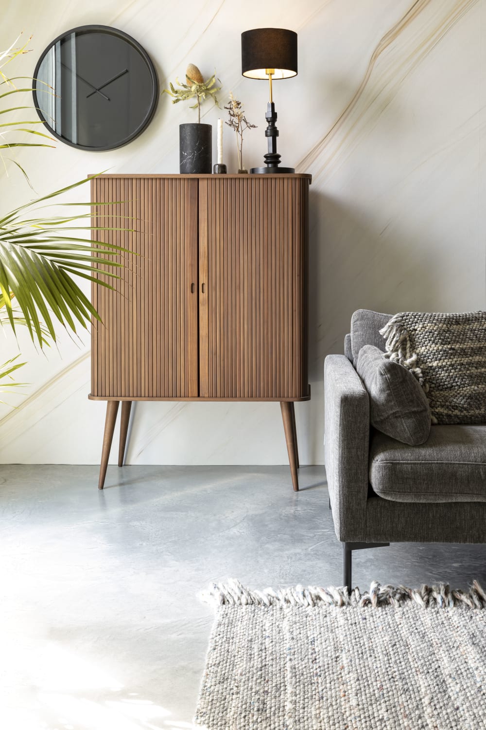 Armario de madera oscura con puertas correderas - Maisons du Monde