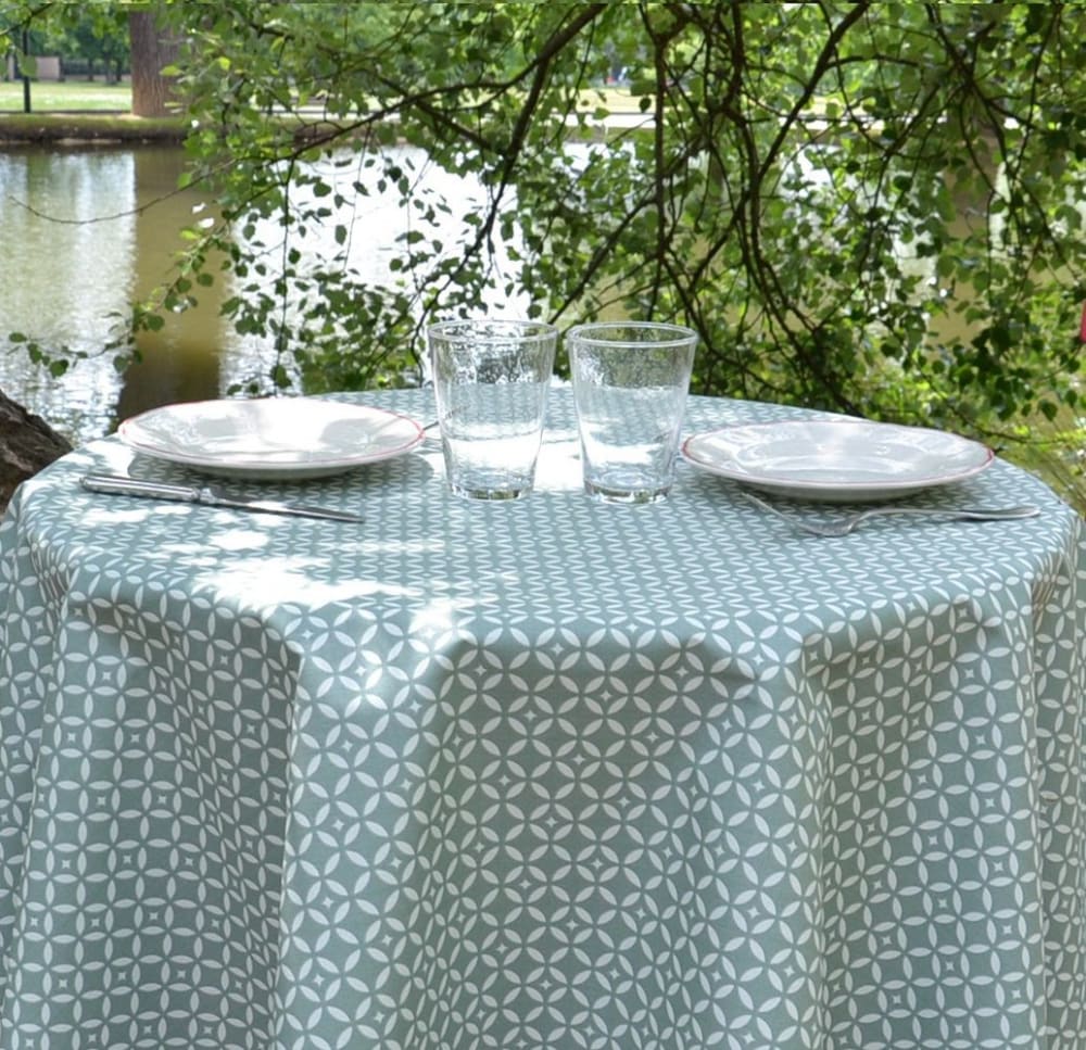 Nappe enduite verte ovale 160 x 240 cm